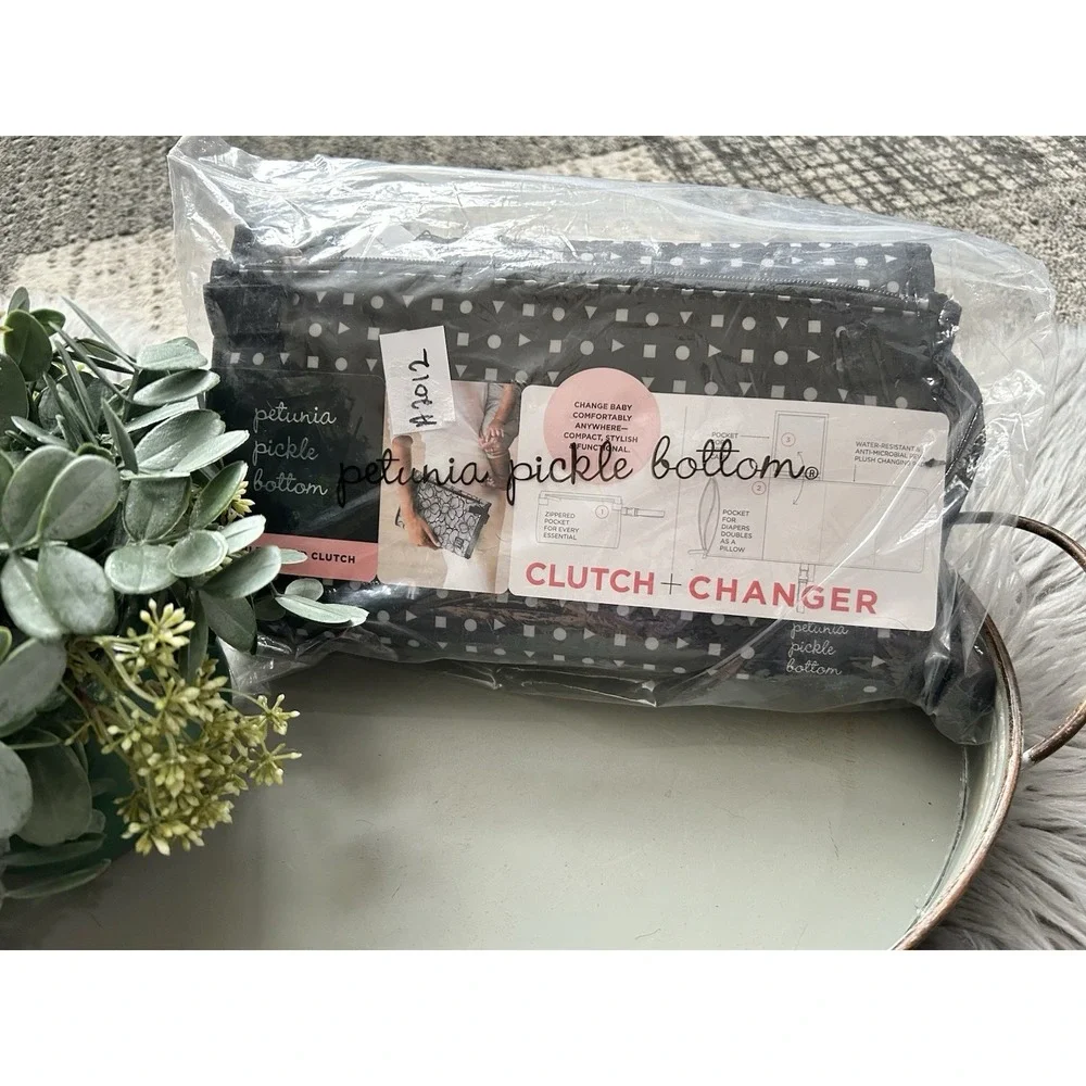 Petunia Pickle Bottom Black‎ Nimble Diaper Clutch/Paci Holder Bundle Neo Geo $85